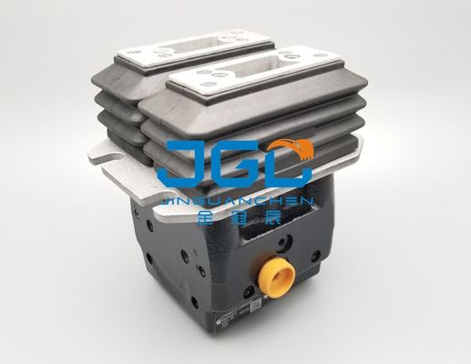 Parti di ricambio della cabina dell'escavatore SK200 SK210 SK230-6E Valvola a piedi Valvola a pedale pilota YN30V00106F2 YN30V00105F2