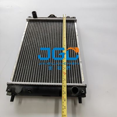 Escavatore Accessories degli accessori del macchinario di ingegneria del radiatore del serbatoio di acqua YM30-6