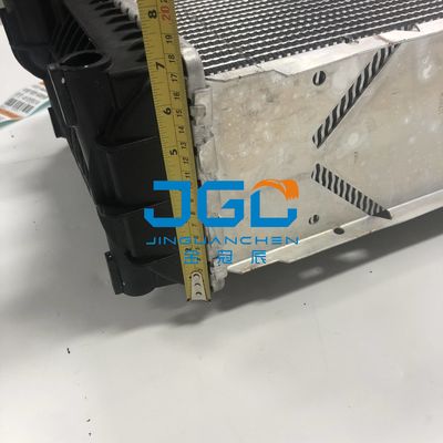 Scavatori R485 R480LC-9S Serbatoio dell'acqua Radiatore 11QB-45020 Parti di macchine di ingegneria
