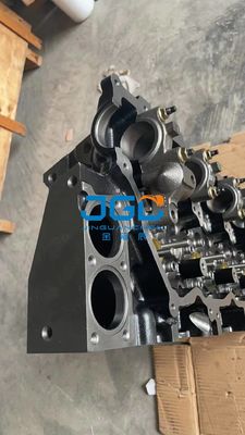 Parti di motori diesel per escavatori 4HK1 6hk1 Testa di cilindro Assy 4HK1 Assemblaggio testa di cilindro 8980083636