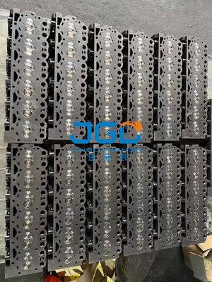 D6E Assemblaggio della testa del cilindro del motore di escavatore 04292633 Parti di ricambio da Trusted
