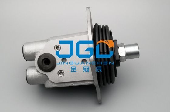 PC55 PC60 PC100 PC120 PC200-6 PC200-7 PC200-8 Joystick dell'escavatore 702-16-04960 702-16-03910 702-16-03530