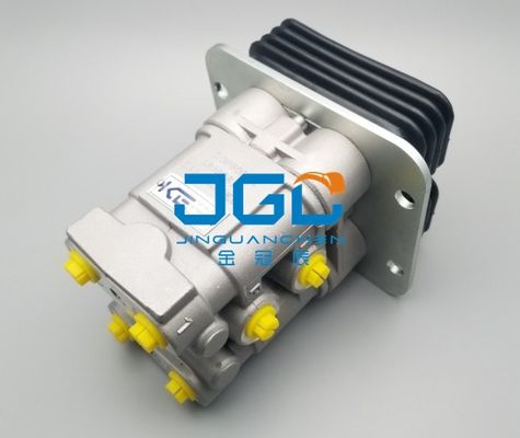 EC210B EC240B EC480D E307D E312BC E320B E306E Volvo Calcio della valvola del pedale dell'escavatore 14612097 14515047
