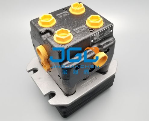 Parti di ricambio della cabina dell'escavatore SK200 SK210 SK230-6E Valvola a piedi Valvola a pedale pilota YN30V00106F2 YN30V00105F2