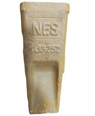 1U3252 Fabbricazione di denti da secchio per escavatori