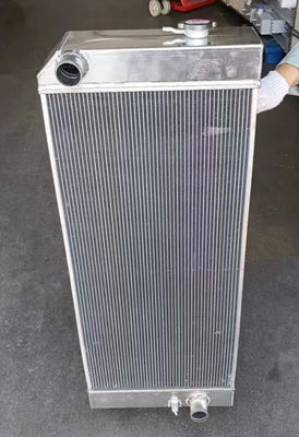 Serbatoio dell'acqua per escavatore E324D E324DFM E324DL E325D E325DFM E325DL E326DL E329D E329DL Radiatore 353-5549 3535549