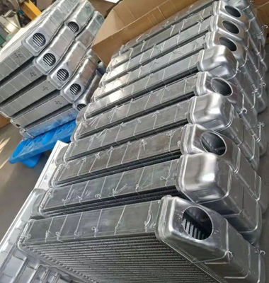 Parti di escavatore Radiatore PC50 Buona qualità per le fabbriche di escavatori