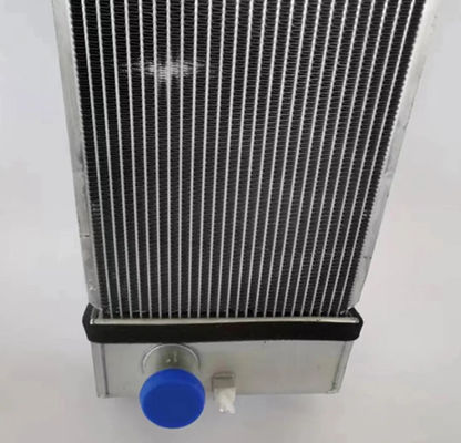 Radiatore per serbatoi d'acqua PC130-7 PC130LC-7 PC110-7 PC110LC-7 Escavatore 203-03-71771 203-03-71772 203-03-71773
