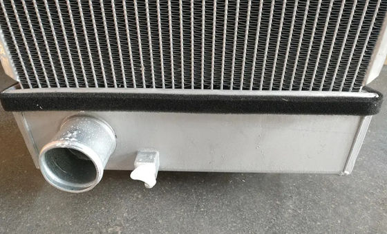 PC200-8 PC220-8 PC220LC-8 PC240-8 PC240LC-8 Radiatore per escavatori 206-03-21412 206-03-21411