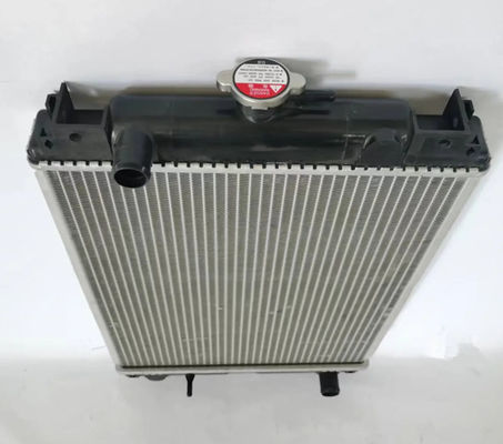 PC30 PC30MR-1 PC35 PC35MR-1 PC38UU-3 Radiatore per escavatore 21U-03-31102