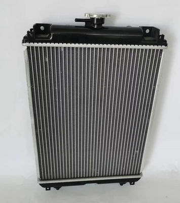PC30 PC30MR-1 PC35 PC35MR-1 PC38UU-3 Radiatore per escavatore 21U-03-31102