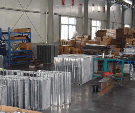 Radiatore in alluminio di qualità di fabbrica per radiatore per escavatore SWE210