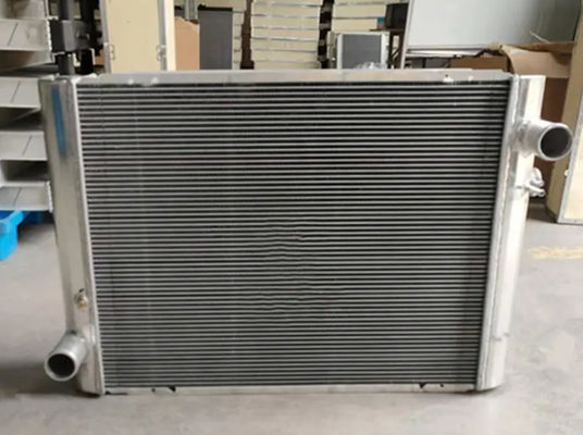 Radiatore per serbatoi d'acqua 11FT-35510 11FT35510 Per Hyundai 110D-7E 130D-7E 140D-7E Per escavatori