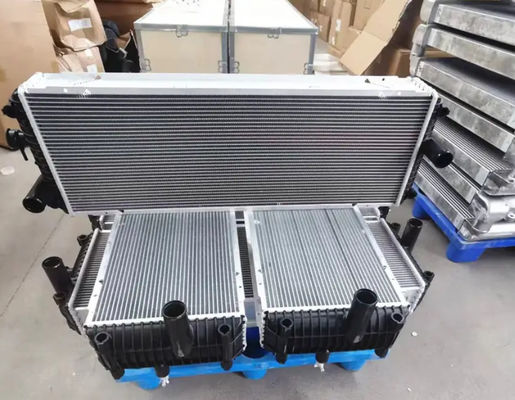 11K6-46020 HX220SL R220LC-9SA Radiatore d'acqua per escavatore