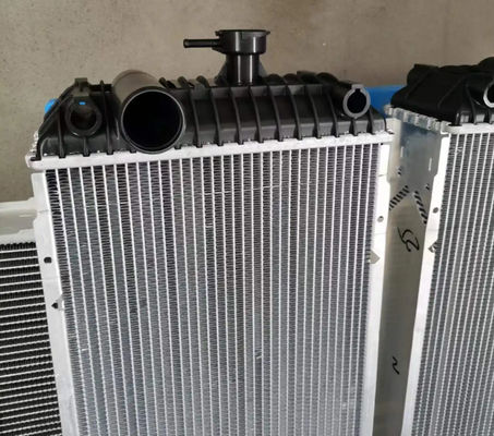 11K6-46020 HX220SL R220LC-9SA Radiatore d'acqua per escavatore