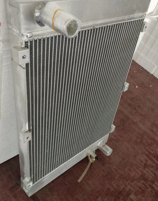 R550-3 Radiatore idrico per escavatori 11M6-52430RL Materiali in alluminio