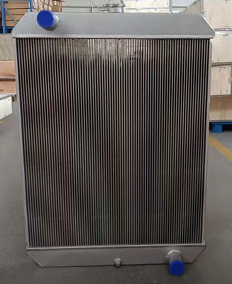 SY135-8 Excavator Tank Water Radiator Materiale di alluminio Vendite di fabbrica