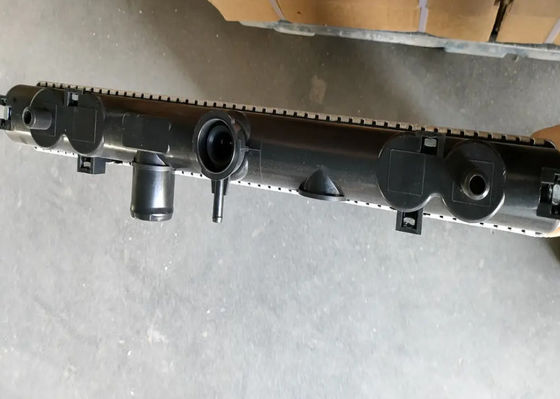 Serbatoio dell'acqua EX70 Radiatore per scavatori Fabbrica sorgente
