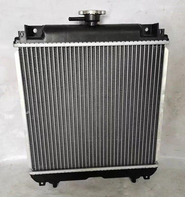 Radiatore per serbatoi d'acqua Assy RA221-42300 Per escavatore Kubota U15 U17 U15-3 U17-3