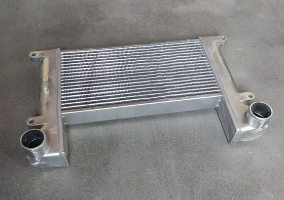 ZAX120-6 ZAX120 ZAX110 ZAX130 ZAX135 Intercooler di carica dell'escavatore