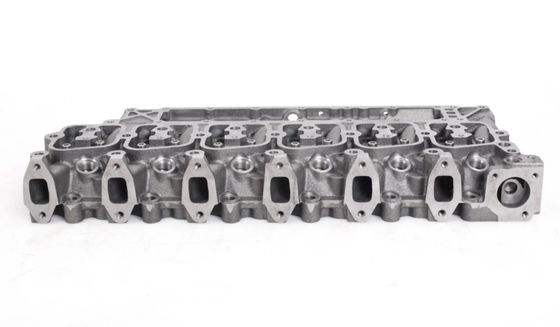 6D102 Testa di cilindro per macchine da costruzione Parti di ricambio di motori diesel presso officine di riparazione di macchine