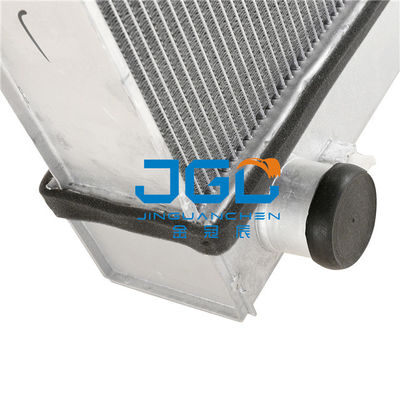 Radiatore 4648857 del carro armato di Cooling System Water dell'escavatore per ZAX330-3EFI